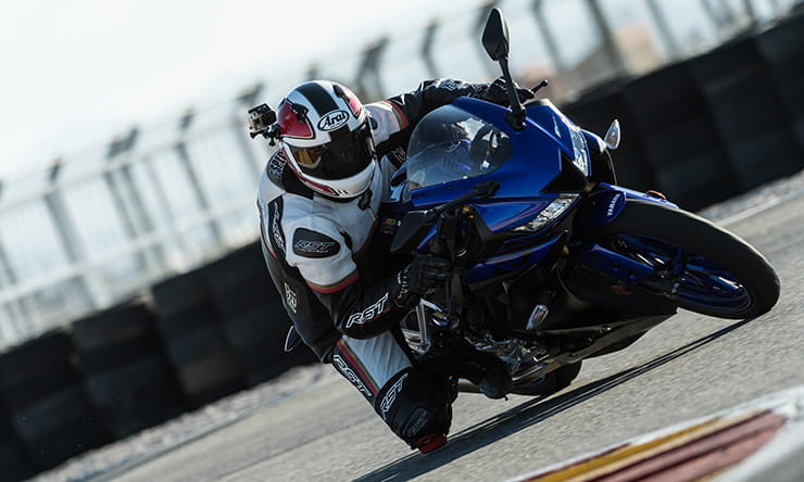 Yamaha YZF-R125 review top speed